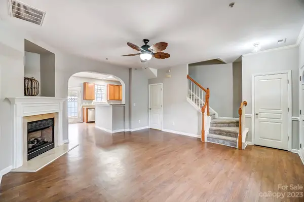 5045 Sunset Ridge CT, Charlotte, NC 28269