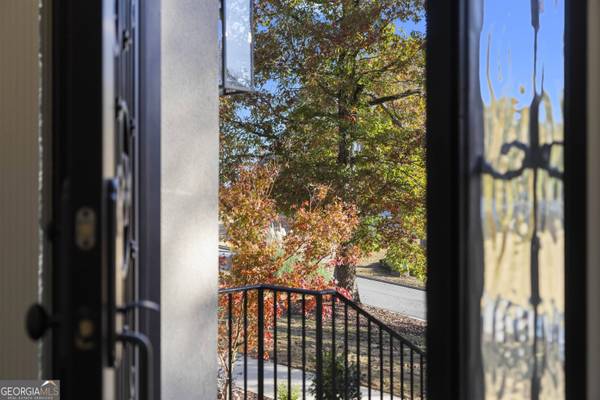 695 SW Highland Oaks DR SW, South Fulton, GA 30331