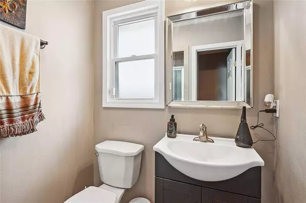 5412 CHATHAM DR, New Orleans, LA 70122