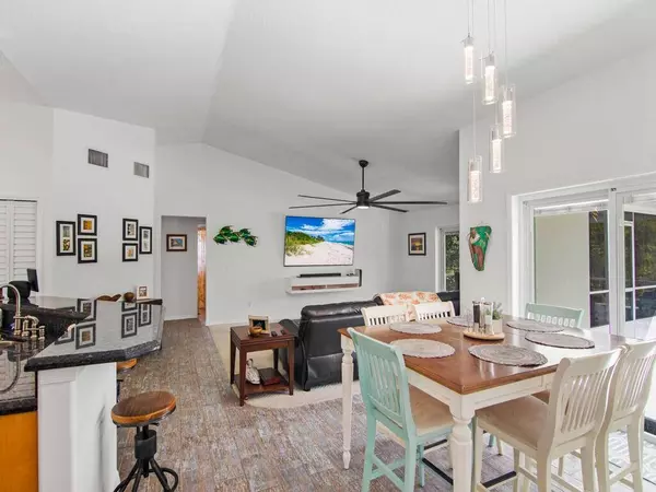 402 Concha DR, Sebastian, FL 32958