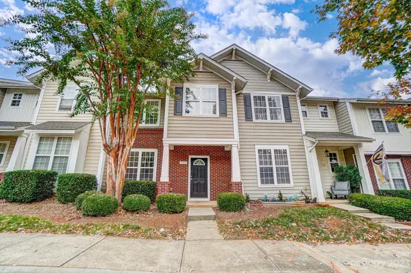 5045 Sunset Ridge CT, Charlotte, NC 28269