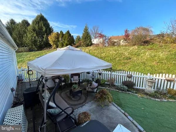 386 W CEDAR ST, Palmyra, PA 17078