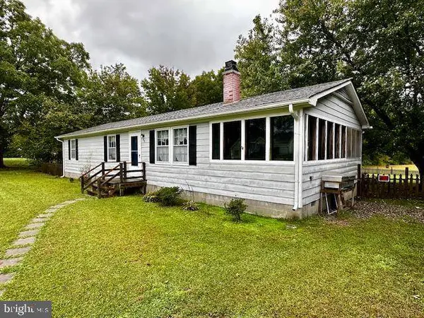 48 ESSEX PL, Montross, VA 22520