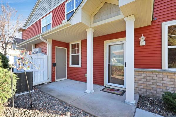 15652 Emerald DR N #9, Hugo, MN 55038