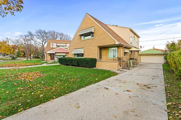 3466 S 34th St, Milwaukee, WI 53215