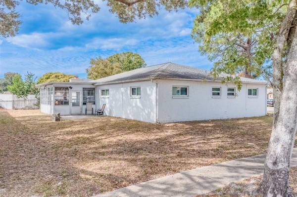 7850 GLENCOE DR, New Port Richey, FL 34653