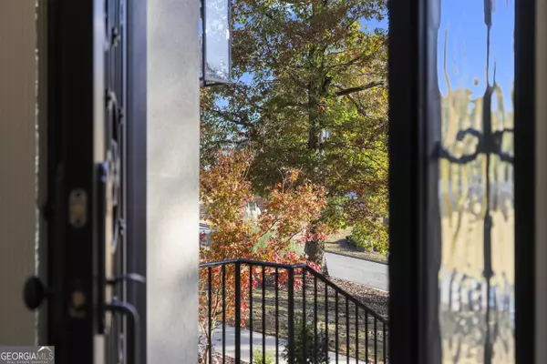 695 SW Highland Oaks DR SW, South Fulton, GA 30331