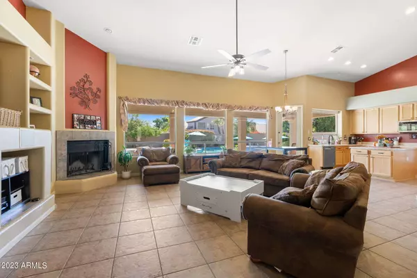 6501 E MONTE CRISTO Avenue, Scottsdale, AZ 85254