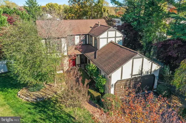 14422 COACHWAY DR, Centreville, VA 20120