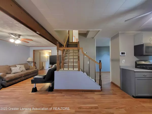 5404 Wexford Road, Lansing, MI 48911, Lansing, MI 48911