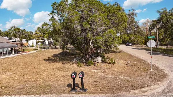 3489 Lakeview Drive, Canyon Lake, TX 78133