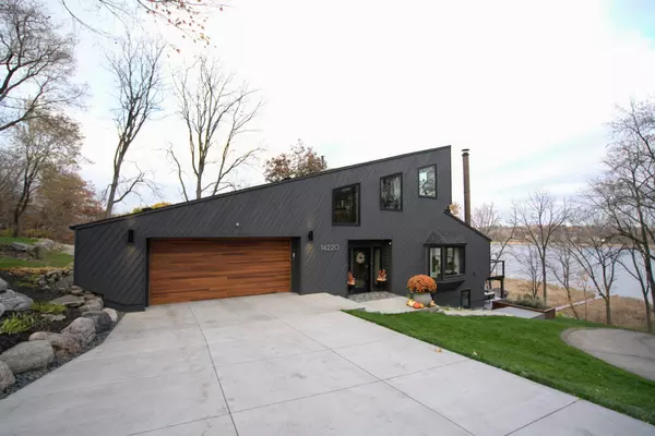 14220 Brunsvold RD, Minnetonka, MN 55345