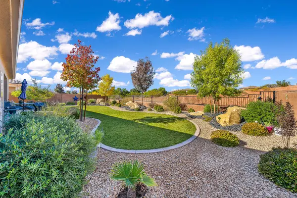 607 N Sage Crest DR, Washington, UT 84780