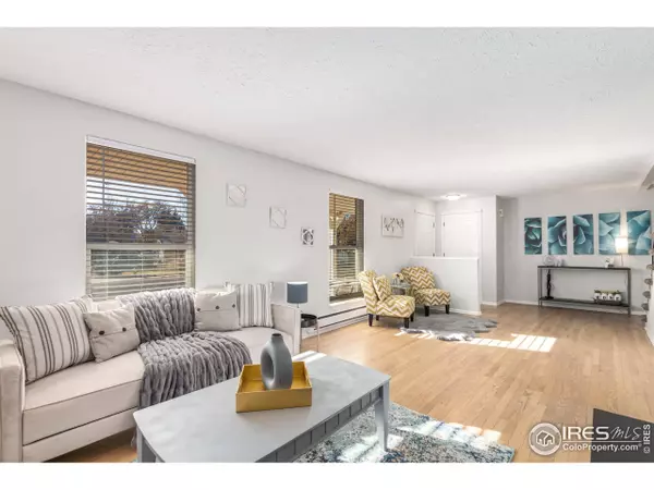 1184 S Truckee Way, Aurora, CO 80017