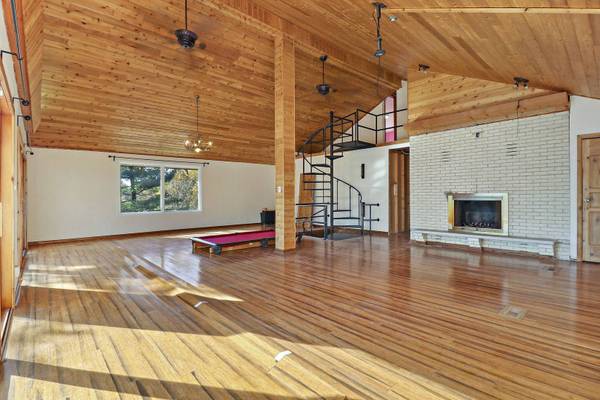 1432 Sunset DR, Schaumburg, IL 60193