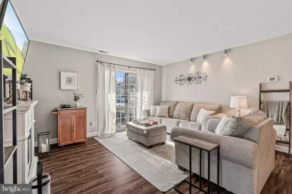 407-A HARWOOD CT, Mount Laurel, NJ 08054