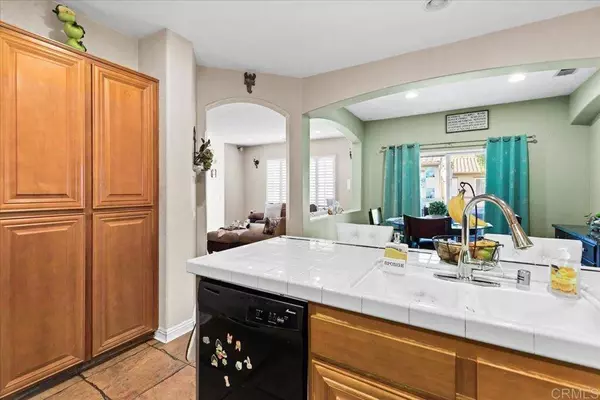 6289 Avenida De Las Vistas #6, San Diego, CA 92154