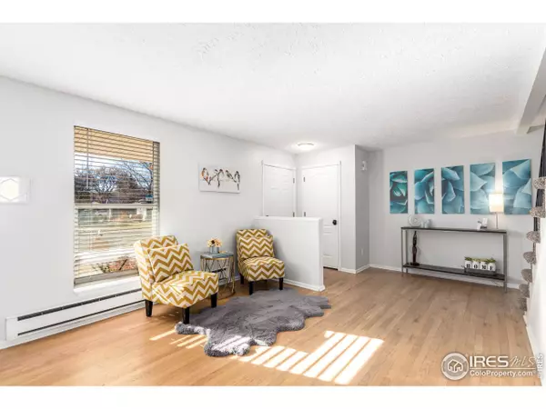 1184 S Truckee Way, Aurora, CO 80017