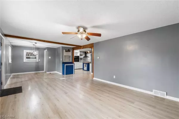 603 W Line ST, Minerva, OH 44657