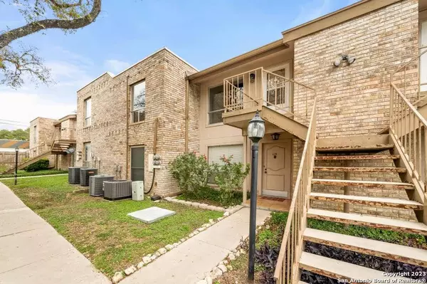 9503 Powhatan Dr UNIT 206, San Antonio, TX 78230