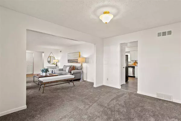 2081 Maplewood Drive, Columbus, OH 43229