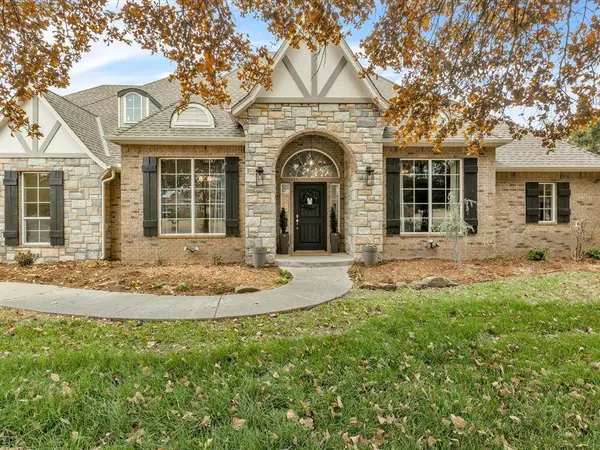 6399 Stone Hill Drive, Edmond, OK 73034