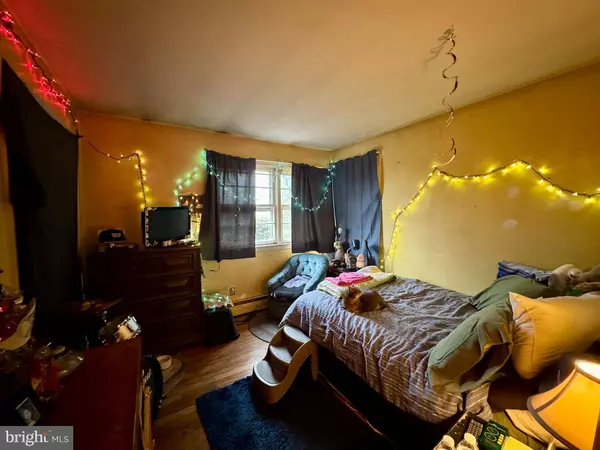 240 HILLTOP RD, Coopersburg, PA 18036