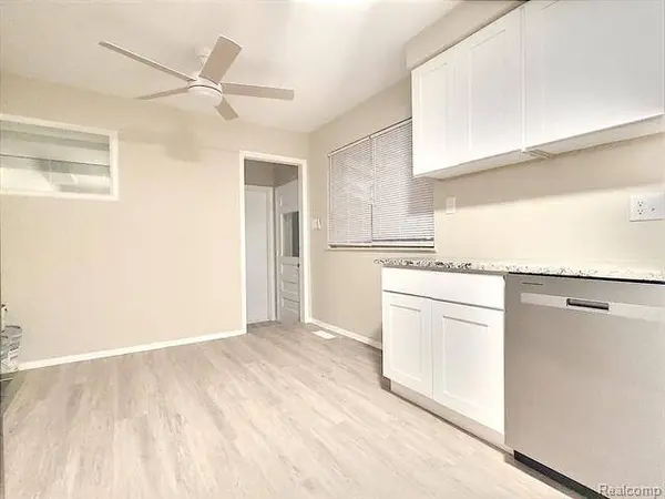 32239 SUSILANE Street, Roseville, MI 48066