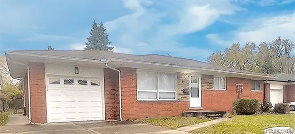 32239 SUSILANE Street, Roseville, MI 48066