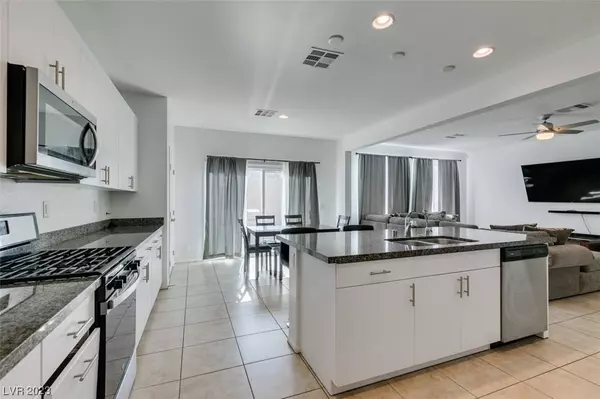 131 Moon Ranch Avenue, North Las Vegas, NV 89031