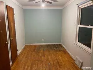 3173 DETROIT Street, Dearborn, MI 48124