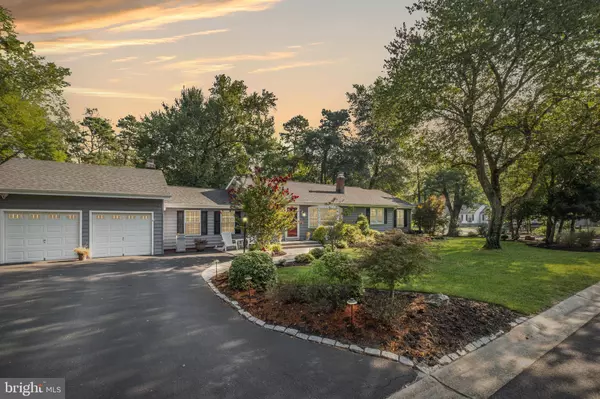 201 WOODLAND AVE, Medford, NJ 08055