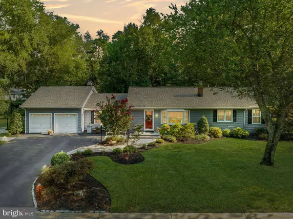 201 WOODLAND AVE, Medford, NJ 08055