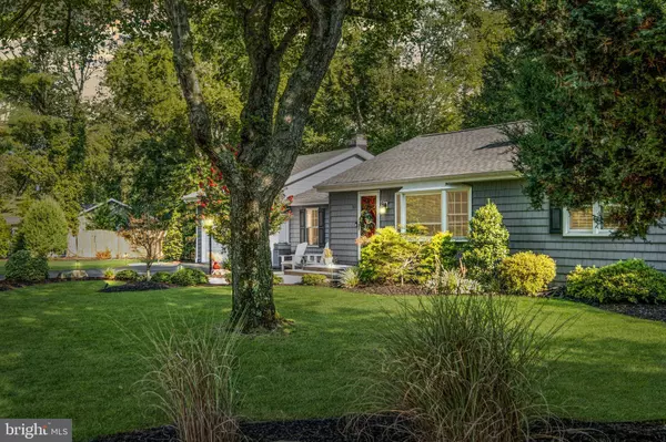 201 WOODLAND AVE, Medford, NJ 08055