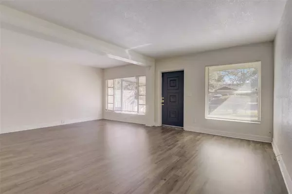 8520 N HAMNER AVE, Tampa, FL 33604