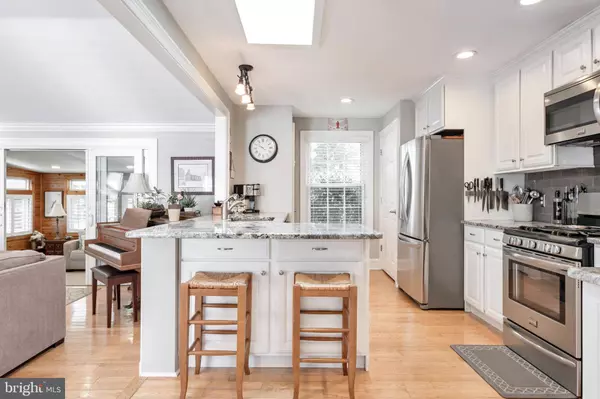 201 WOODLAND AVE, Medford, NJ 08055