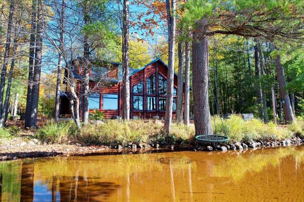 935 LEATZOW RD, Three Lakes, WI 54562
