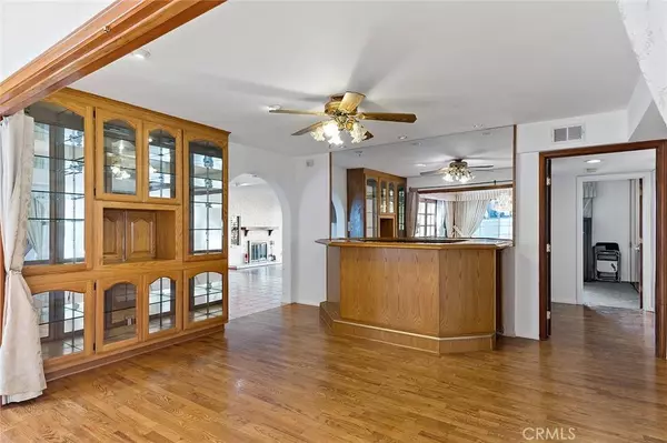 5560 Topa Topa Dr, Ventura, CA 93003