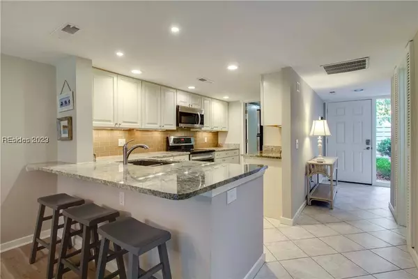 63 Shipyard DR #902, Hilton Head Island, SC 29928