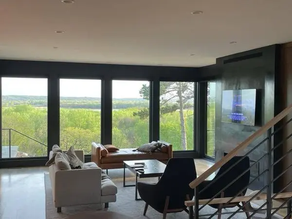 4642 Kingsdale DR, Bloomington, MN 55437