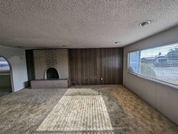 6365 Lake Ariana Ave, San Diego, CA 92119