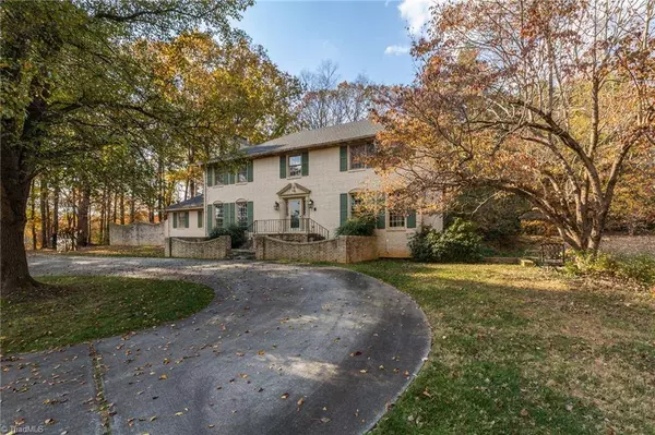 5906 Cardinal Lake DR, Greensboro, NC 27410