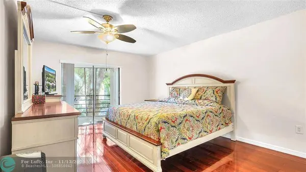 6855 W Broward Blvd  #211, Plantation, FL 33317