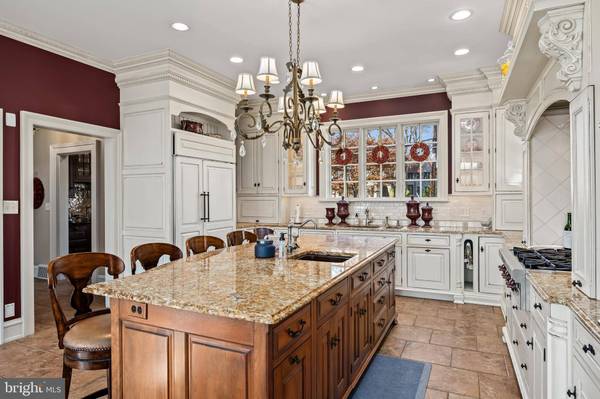 254 E MAIN ST, Moorestown, NJ 08057