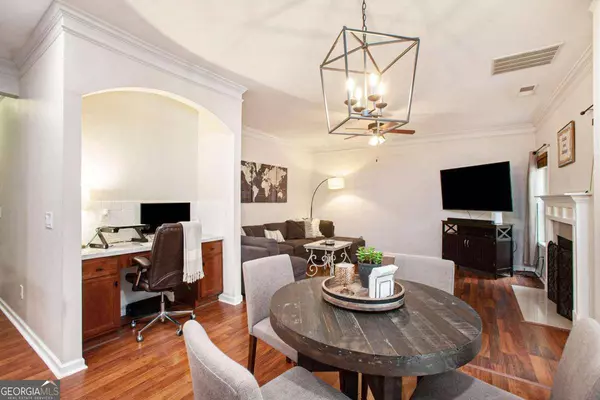 222 Ascott LN, Woodstock, GA 30189