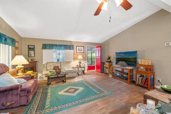 8040 E GARNER LN, Floral City, FL 34436