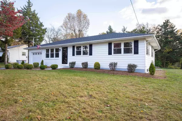 1405 E Walnut Road, East Vineland, NJ 08361