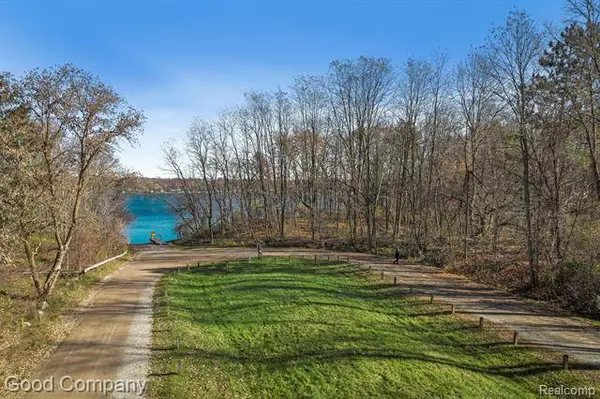 00 Tipsico Lake, Rose Twp, MI 48442