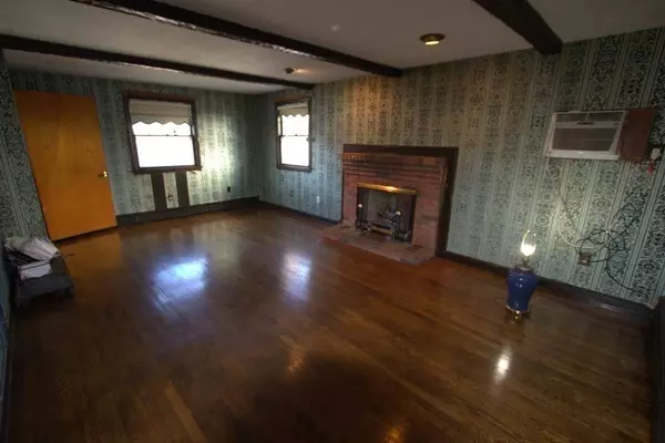 15 John Mooney Rd, Revere, MA 02151