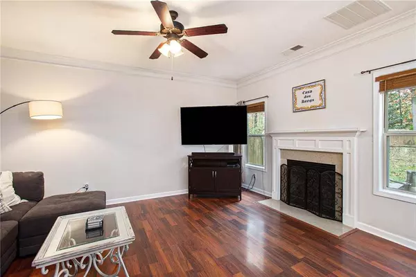 222 Ascott LN, Woodstock, GA 30189